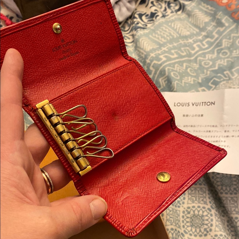 Louis Vuitton Red Epi calfskin & vachetta leather 6 key & card holder wallet - Picture 8 of 15